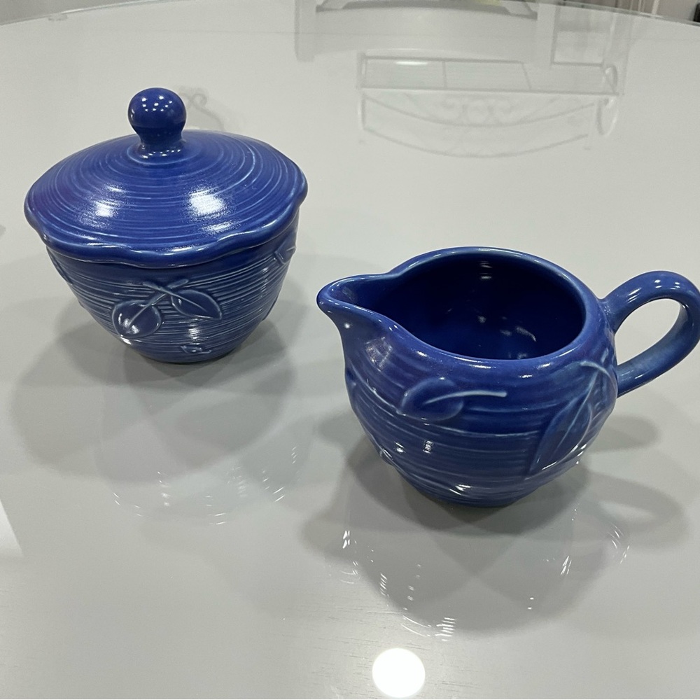 Stunning Blue sugar and Creamer.